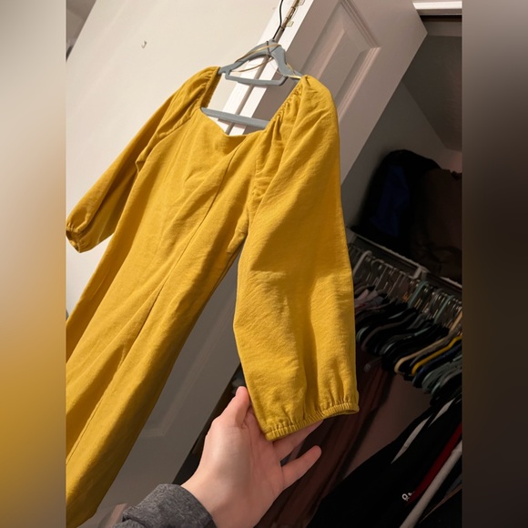 Gold dress - Picture 4 of 5